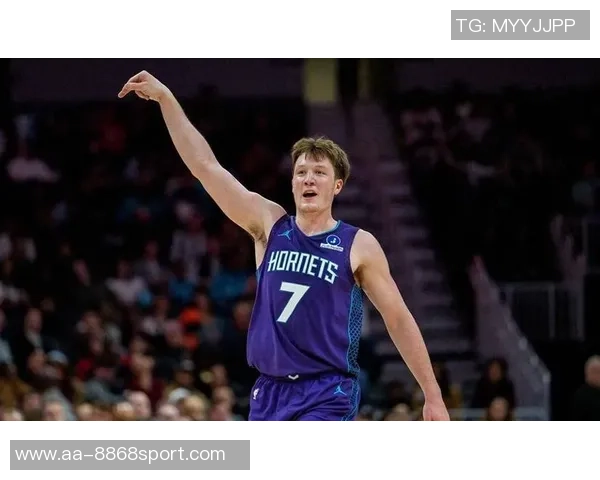 克尼佩尔表现出色4号秀13投6中贡献18分2篮板2助攻助力球队胜利