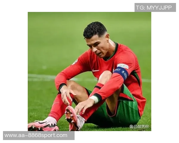 C罗社交媒体分享回归葡萄牙国家队照片帅气戴墨镜引发球迷热议