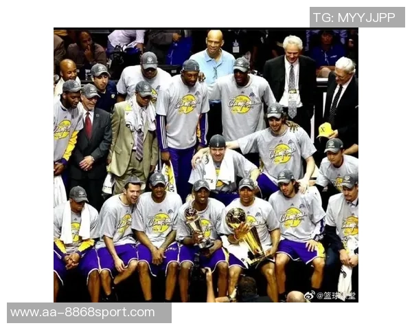 费舍尔称拉拉维亚风格与湖人完美契合技能多样无需过度发挥