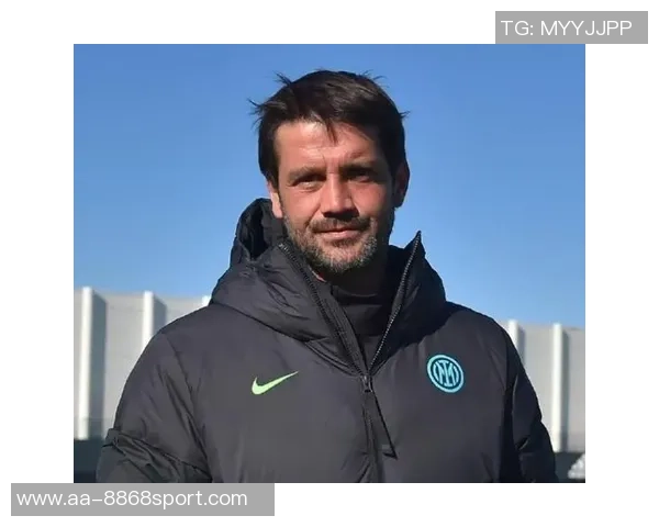 国米主帅齐沃庆祝45岁生日官方社交媒体送上温馨祝福与精彩回顾