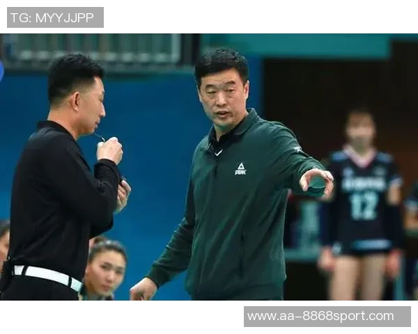 媒体人提问许指导为何末节不让斯佩尔曼上场他是北汽的首选外援